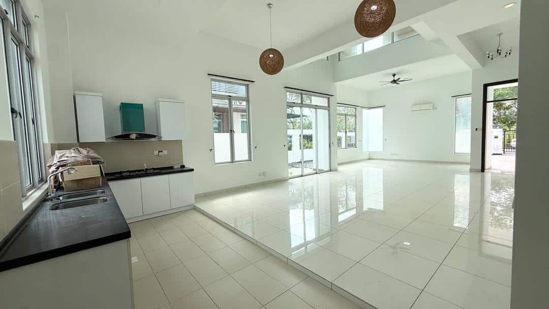 Semi-Detached House Taman Nusa Duta 7