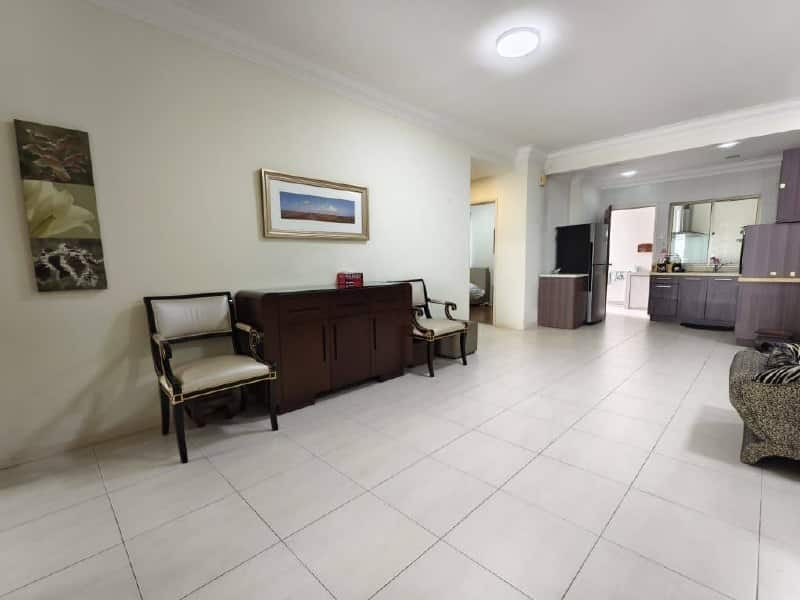 Condominium Molek Pine Tower 2 2