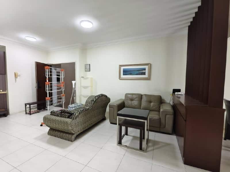 Condominium Molek Pine Tower 2 3