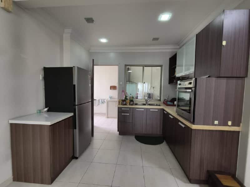 Condominium Molek Pine Tower 2 8
