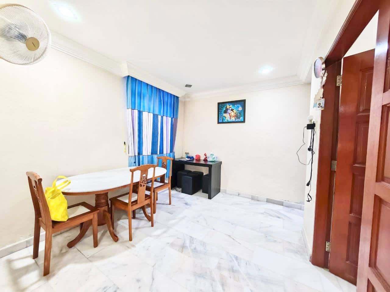Double Storey End Lot House Bandar Seri Alam 4