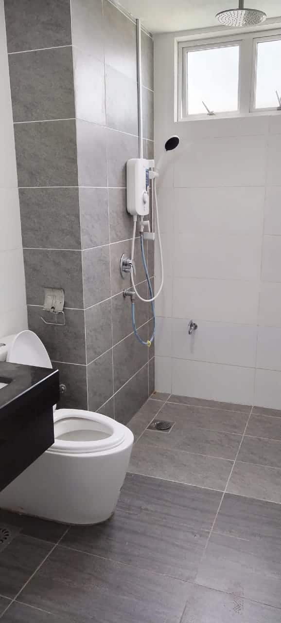 Apartment Taman Molek 10