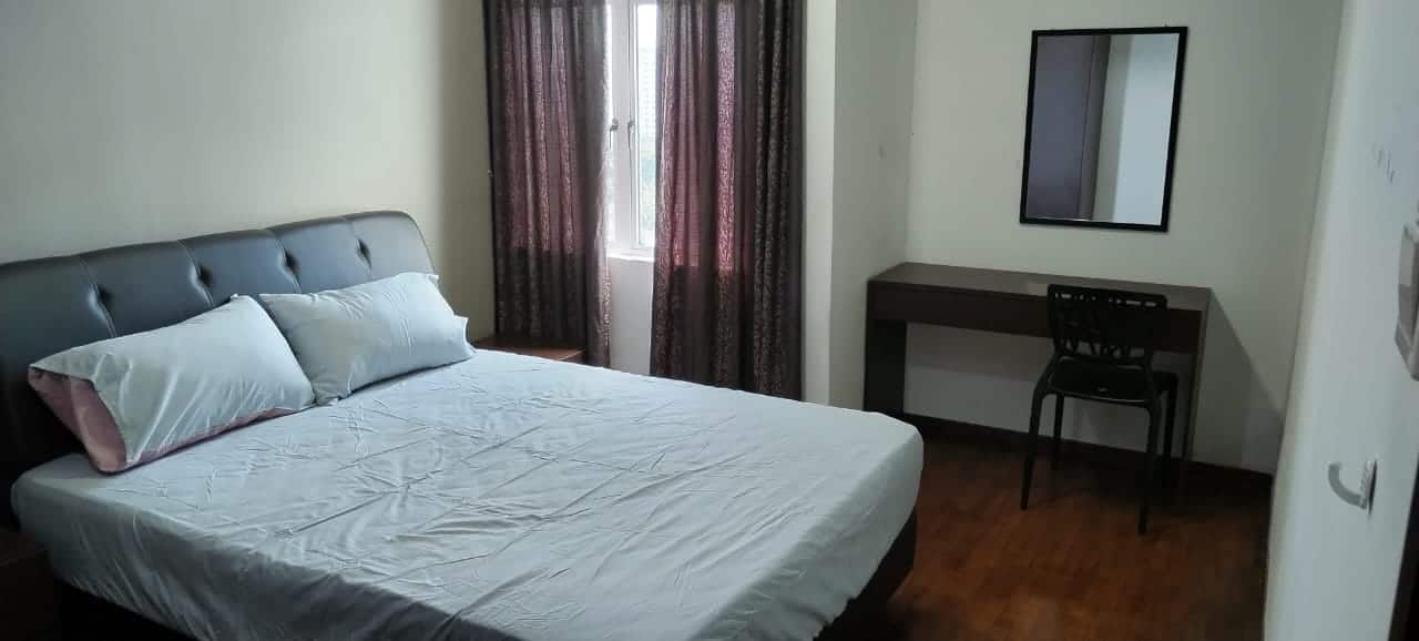 Apartment Taman Molek 7
