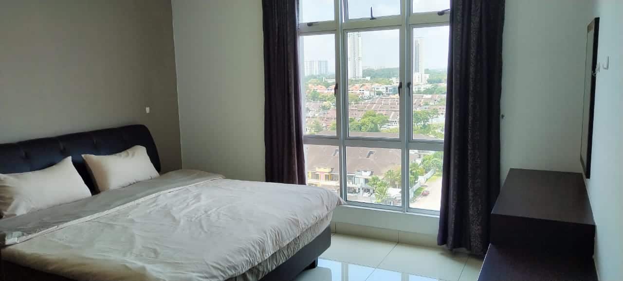 Apartment Taman Molek 4