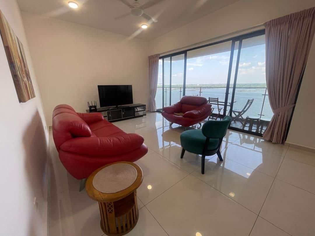 Condominium Country Garden Danga Bay 2