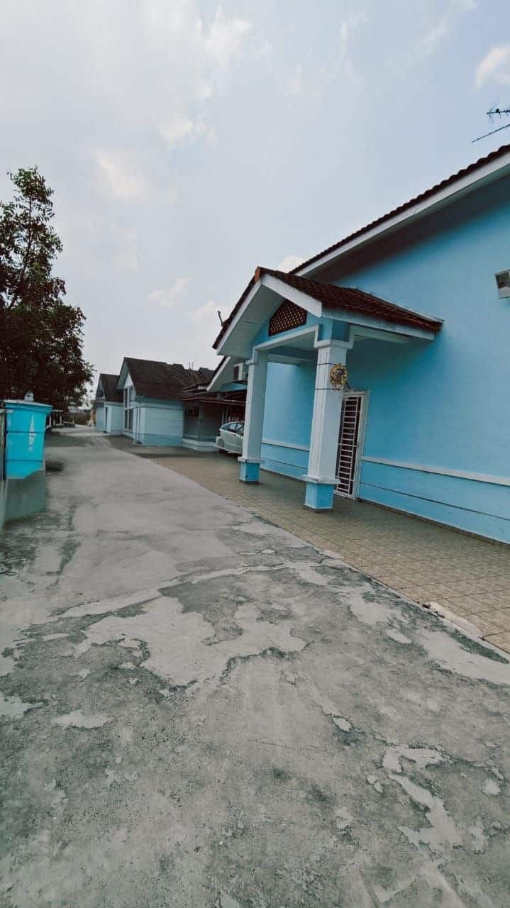 Single Storey Terrace House Taman Pulai Indah 4