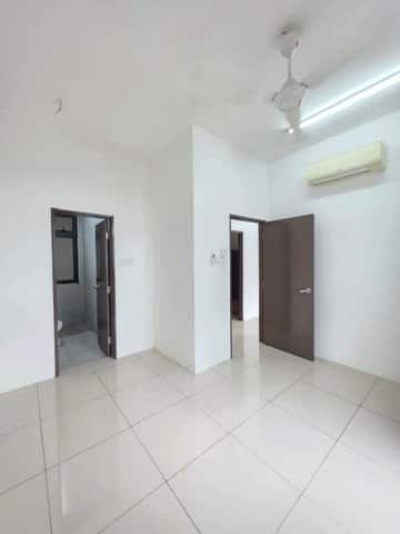 Service Apartment Taman Sutera Perling 4
