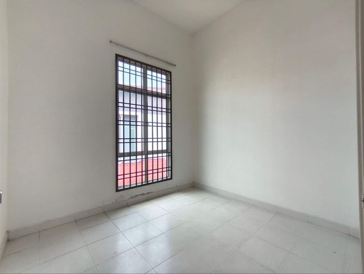 Double Storey Cluster House Taman Pulai Indah 3