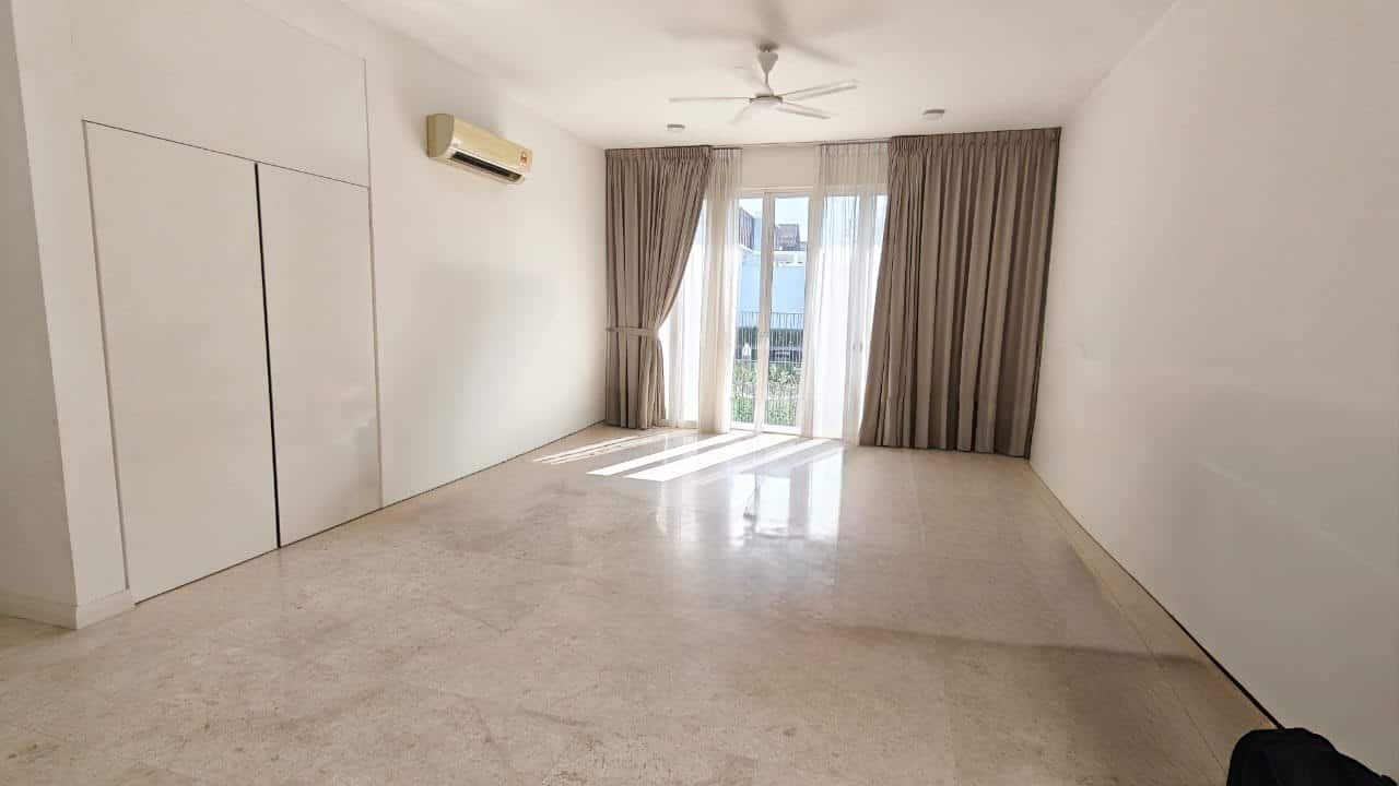 4-Storey Courtyard Villa Semi-Detached House Emerald Bay 1