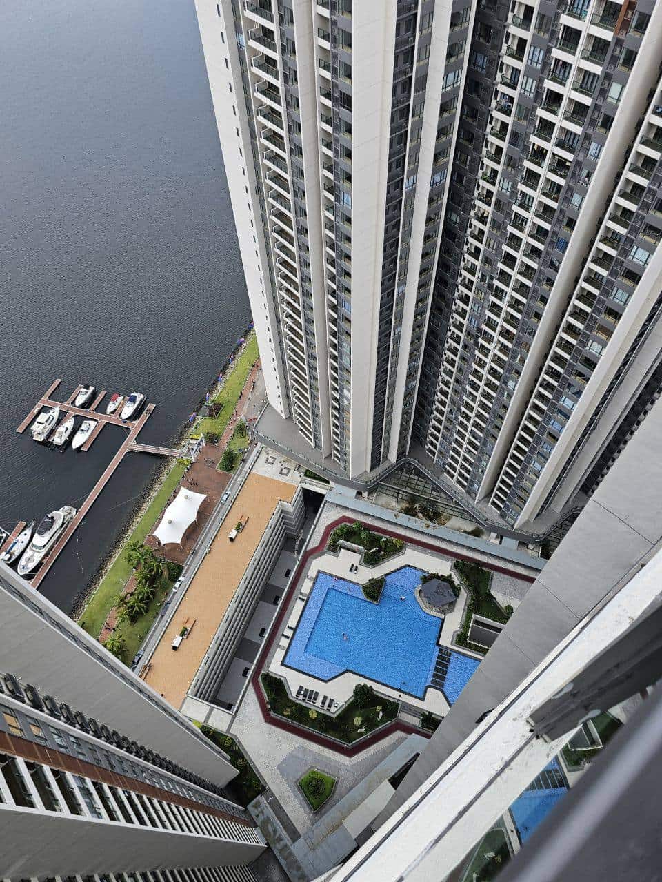 Condo R&F Princess Cove 7