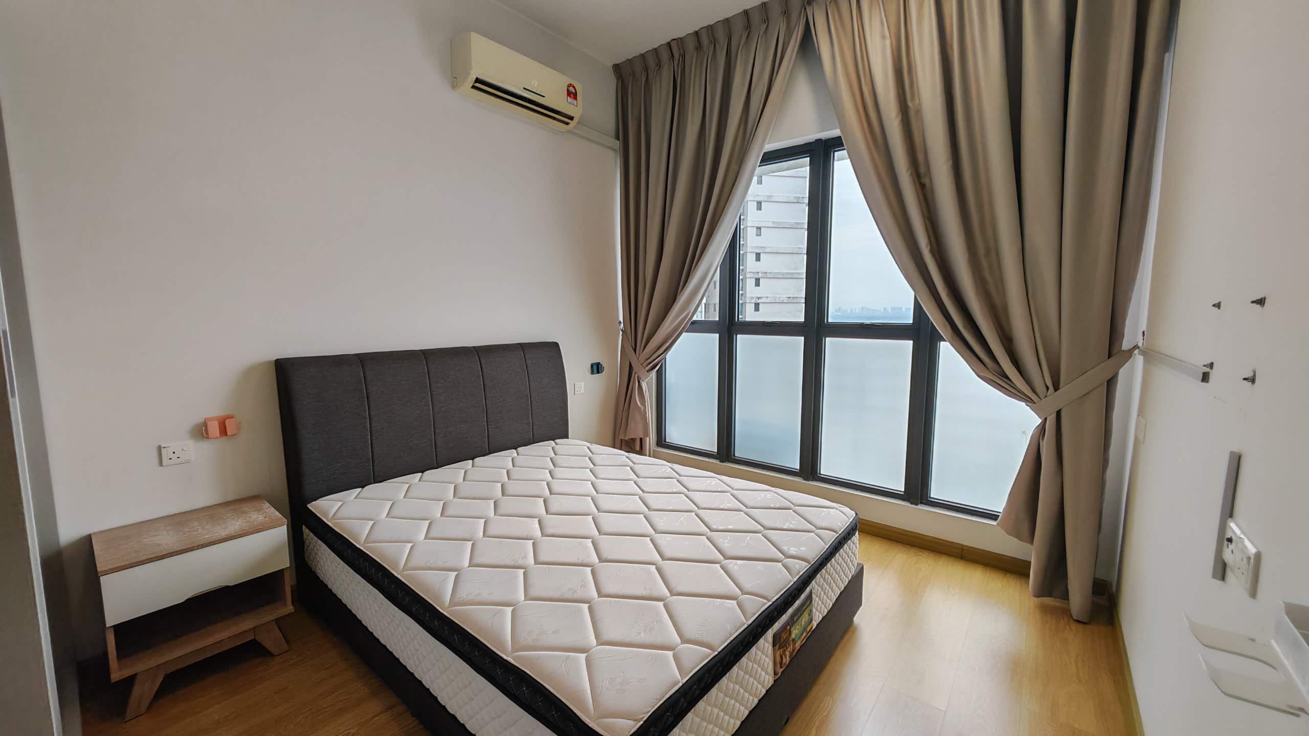 Condominium Country Garden Danga Bay 7