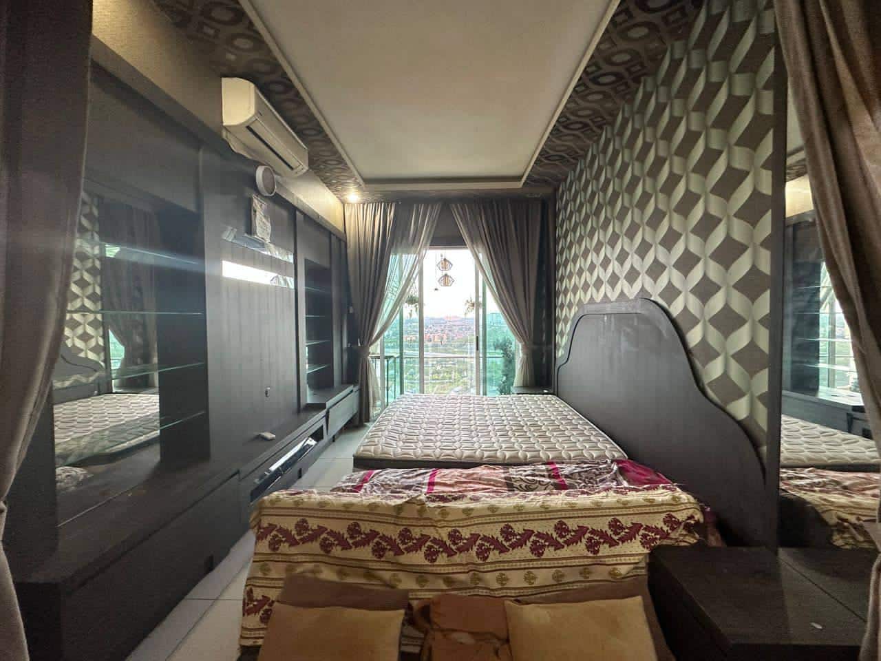 Studio Tropicana Danga Bay 4