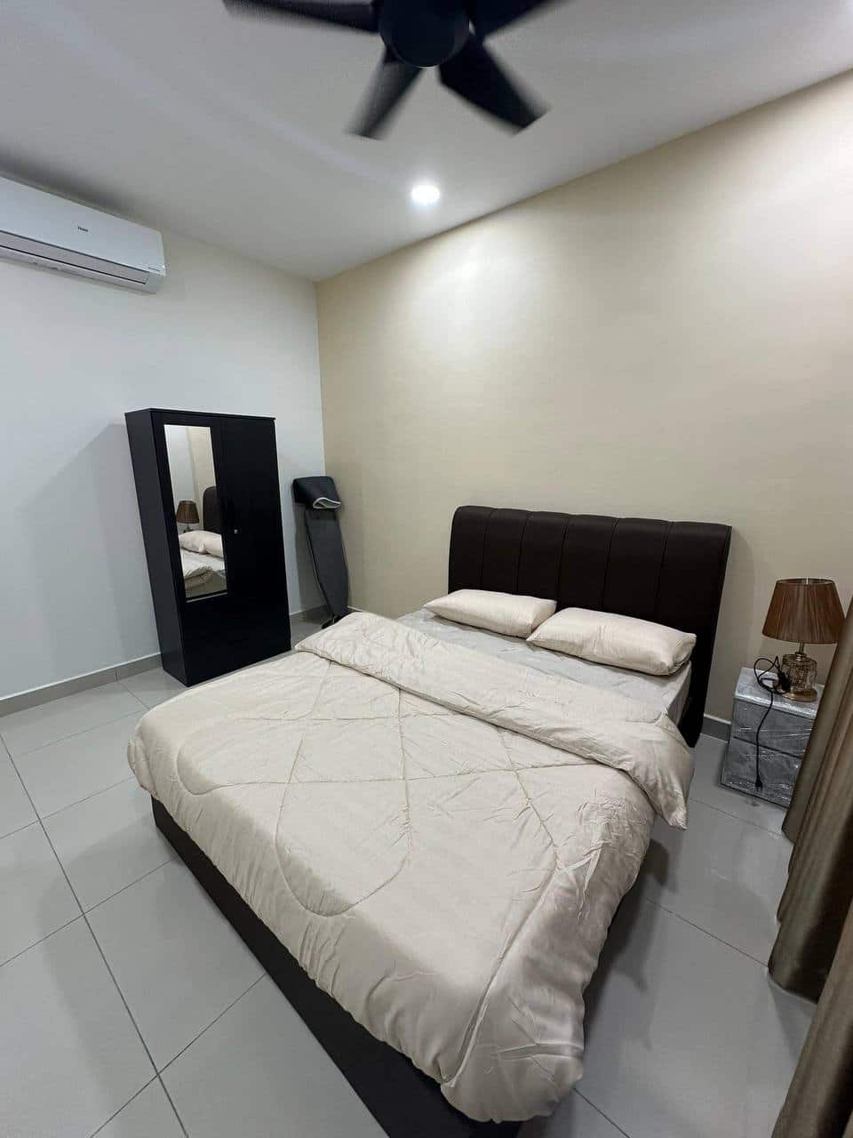 Condominium Tampoi 3