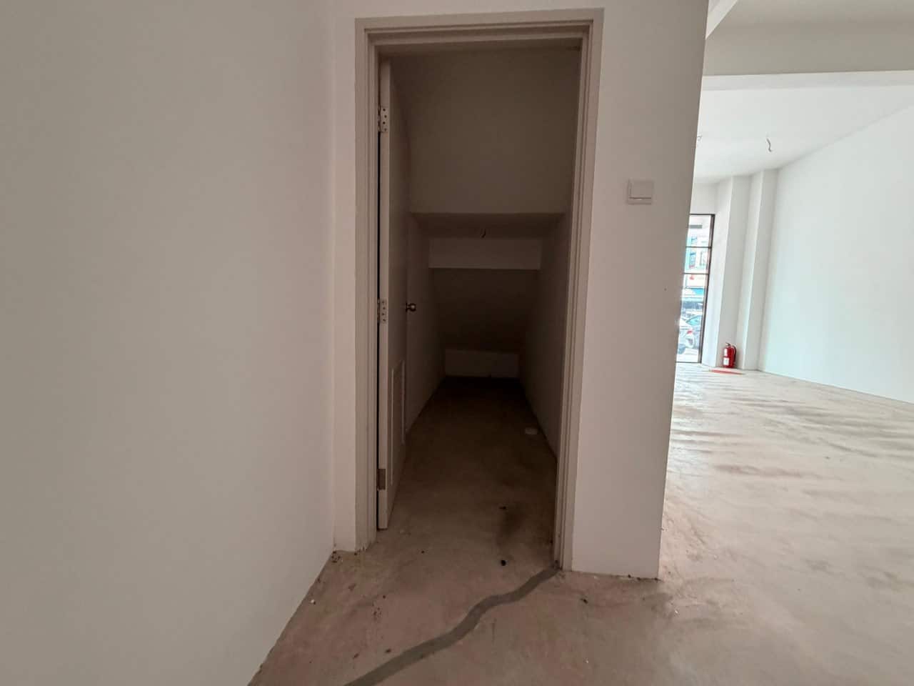 Intermediate Lot Bandar Dato Onn 8