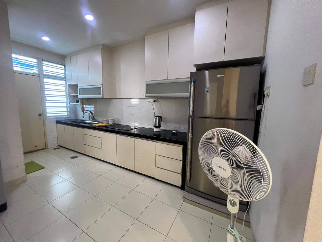 Double Storey Terrace House Sri Austin Lake View 6