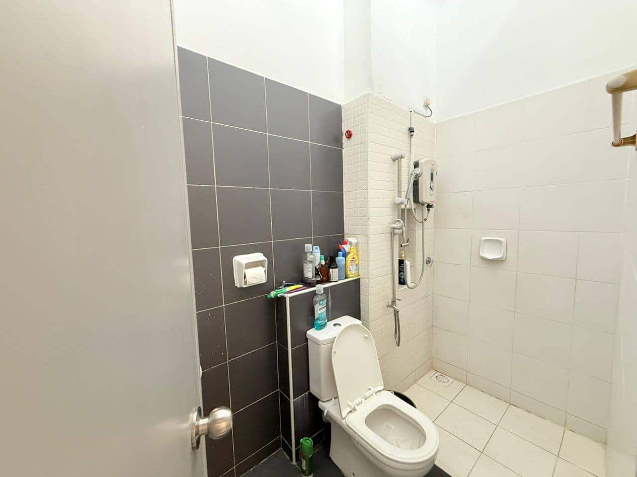 Double Storey Terrace Bukit Indah 8