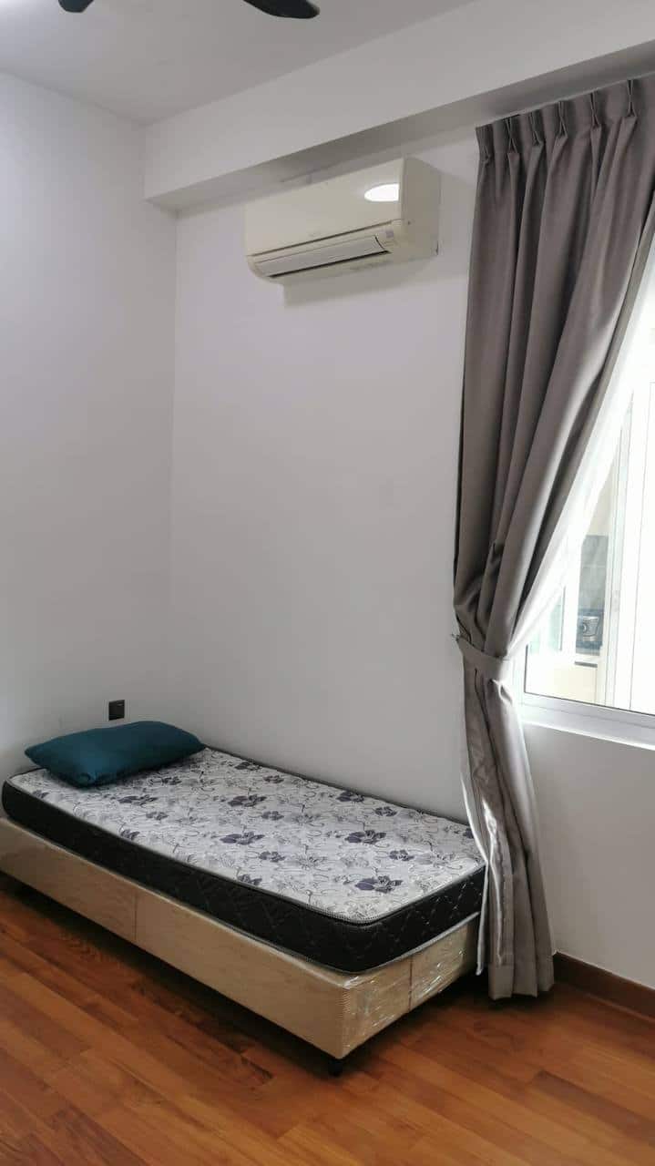 Common Bedroom Tri Tower