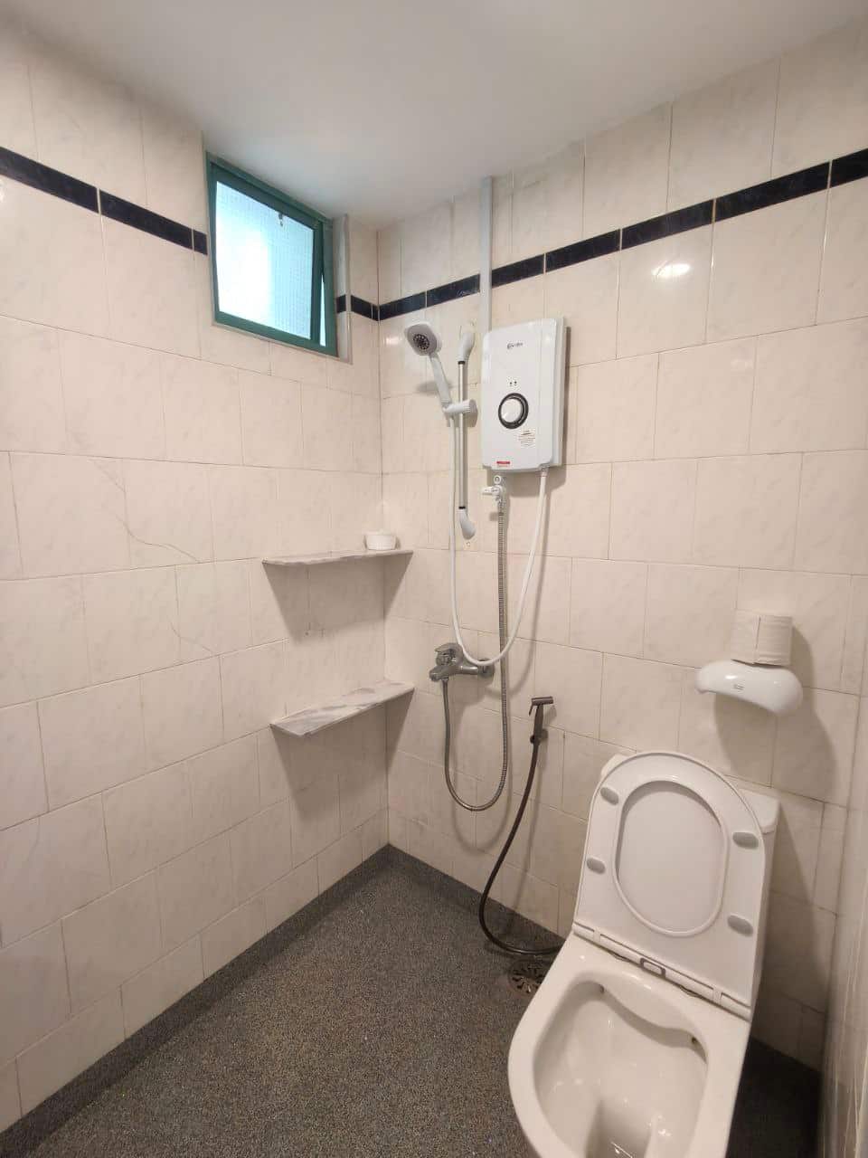 Duplex Townhouse Persiaran Seri Alam 10