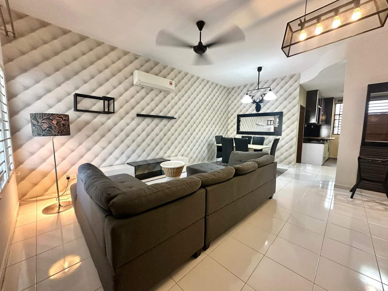 Double storey terrace house Caryota Square