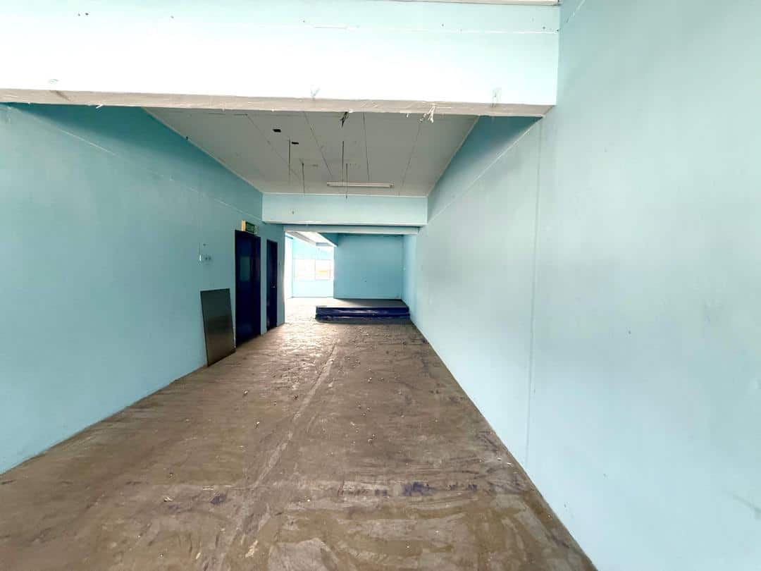 Intermediate Lot Jalan Raya Ulu Tiram 6