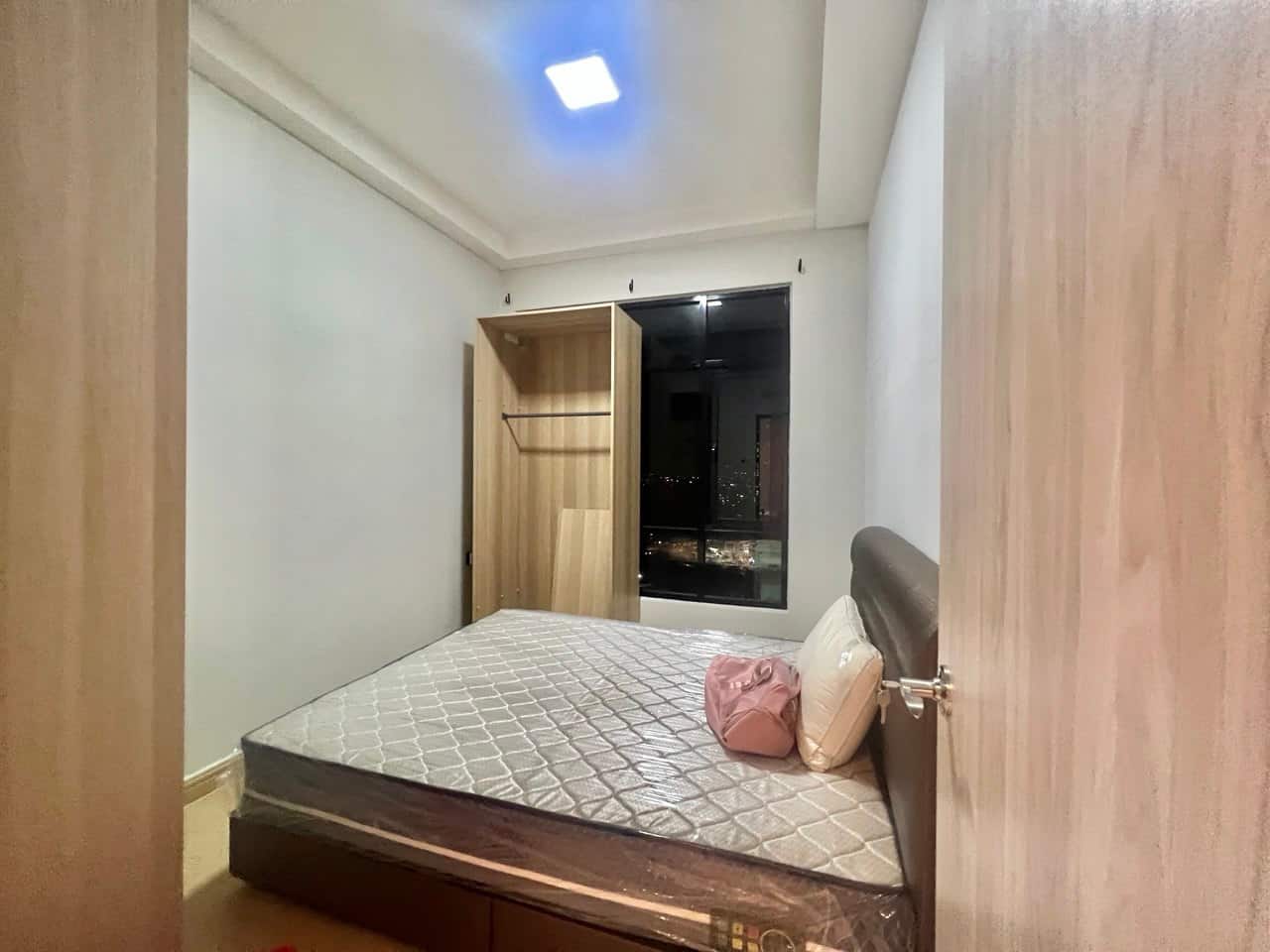 Studio (renovated to 2-bedroom) Molek Regency 2