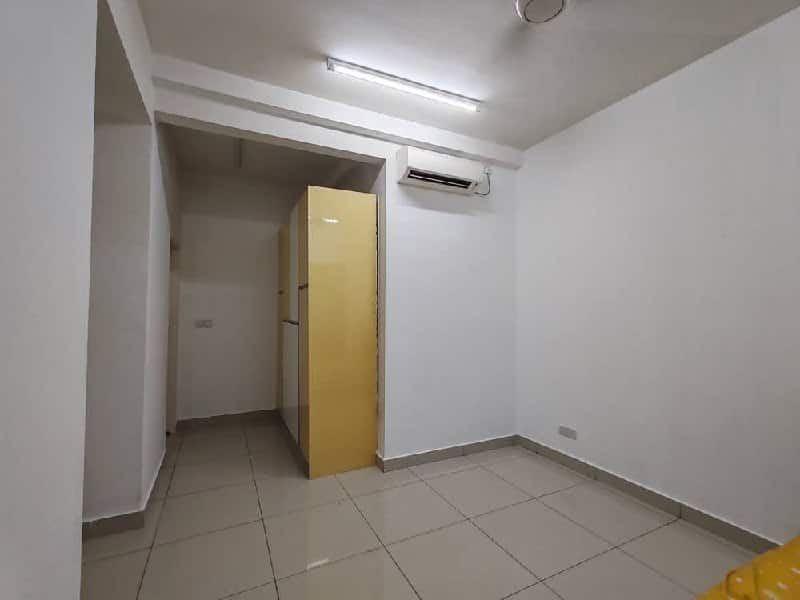 Condominium Meridin Medini 4