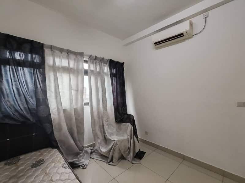 Condominium Meridin Medini 8