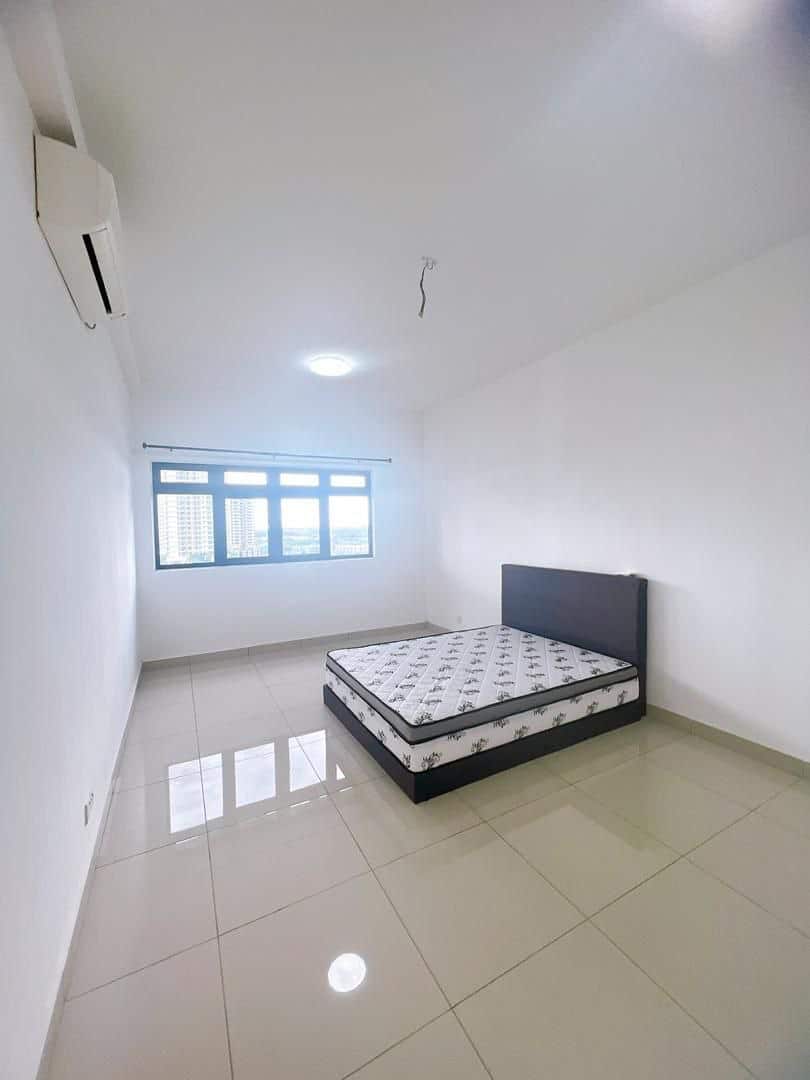 Master Bedroom Meridin Medini Iskandar Puteri