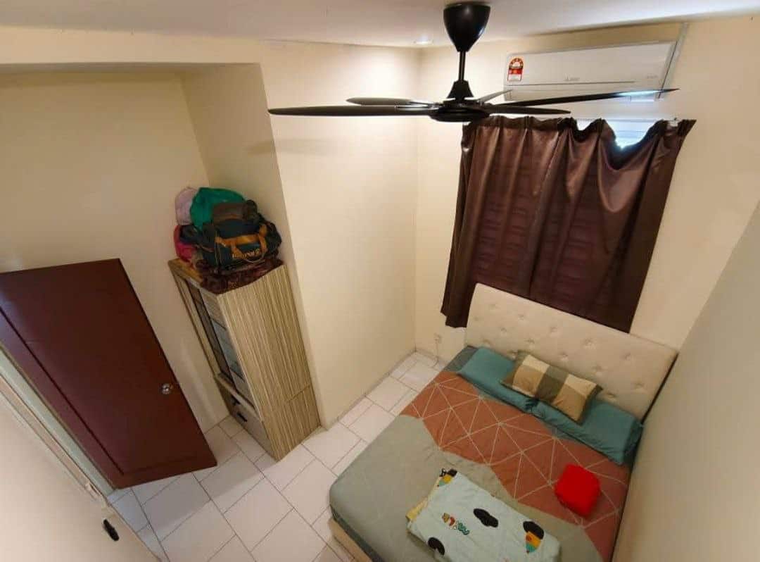 Double Storey Corner Bukit Indah 6