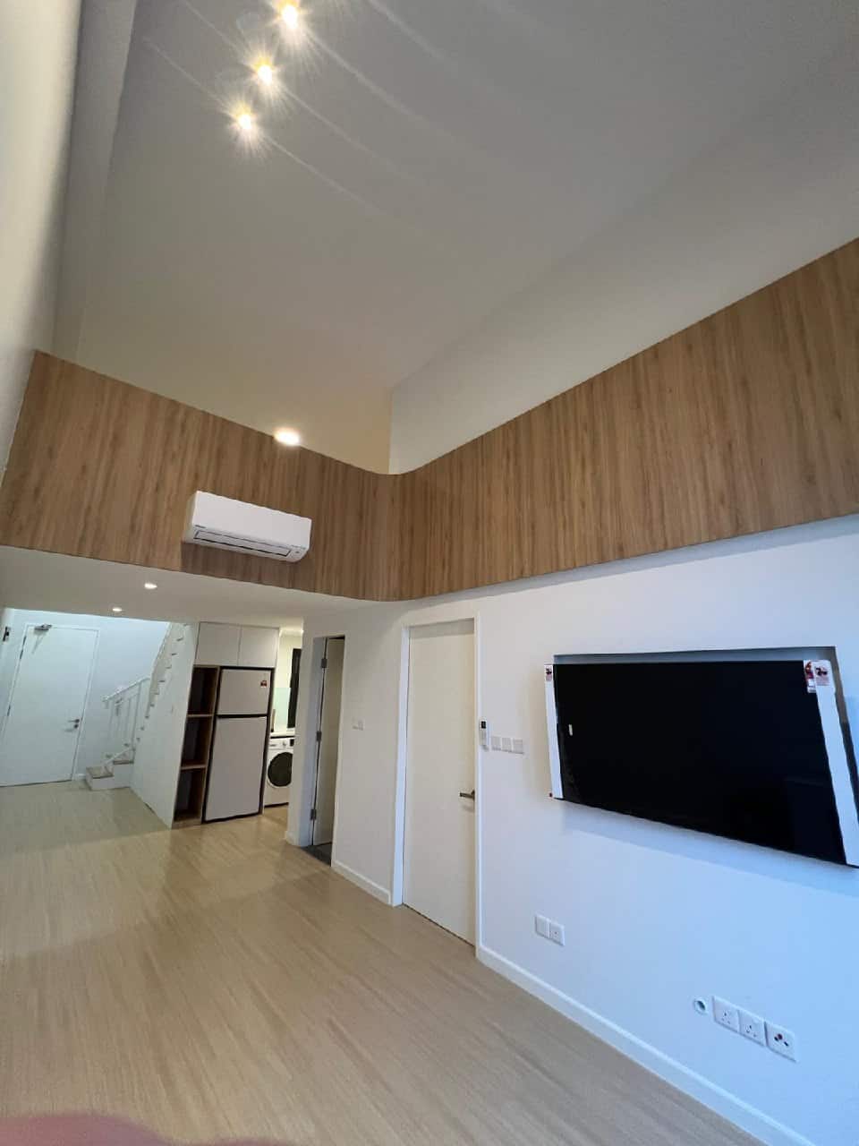 Loft Unit Jalan Medini Selatan 3