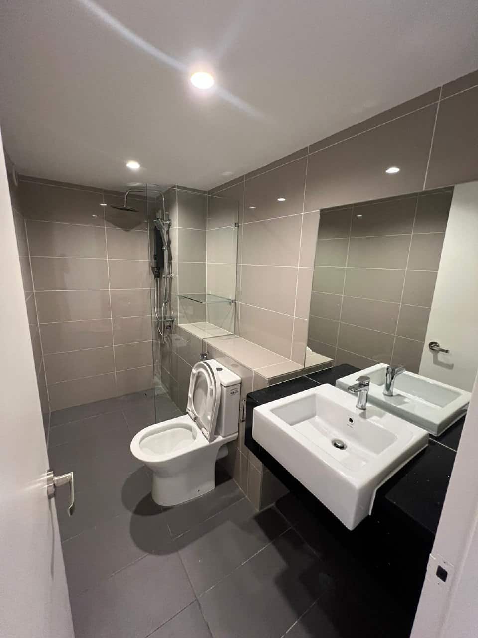 Loft Unit Jalan Medini Selatan 3 9