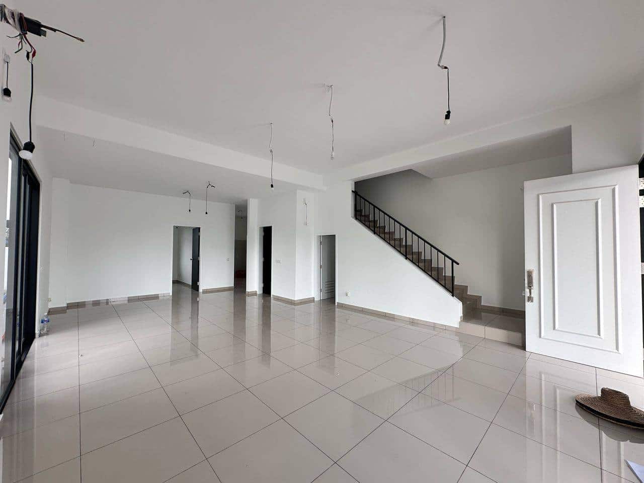 Double Storey Corner Eco Botanic