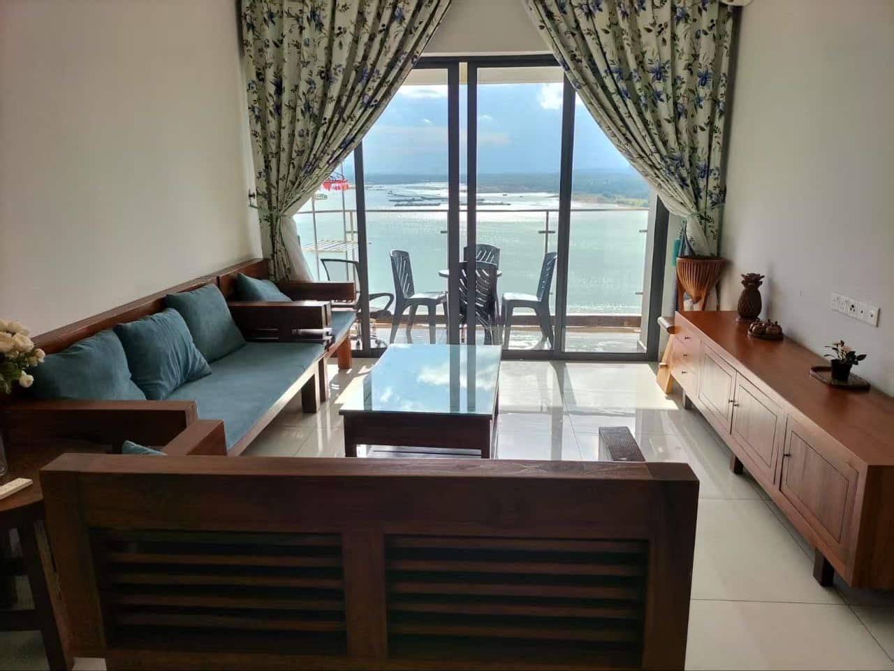 Condo Bay Laurel @ Country Garden Danga Bay