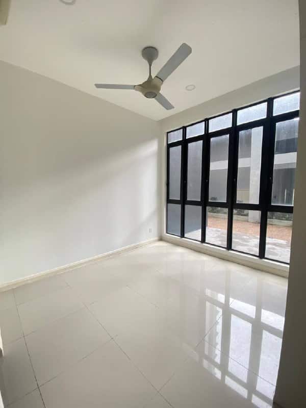 Condo D'Pristine Medini 2