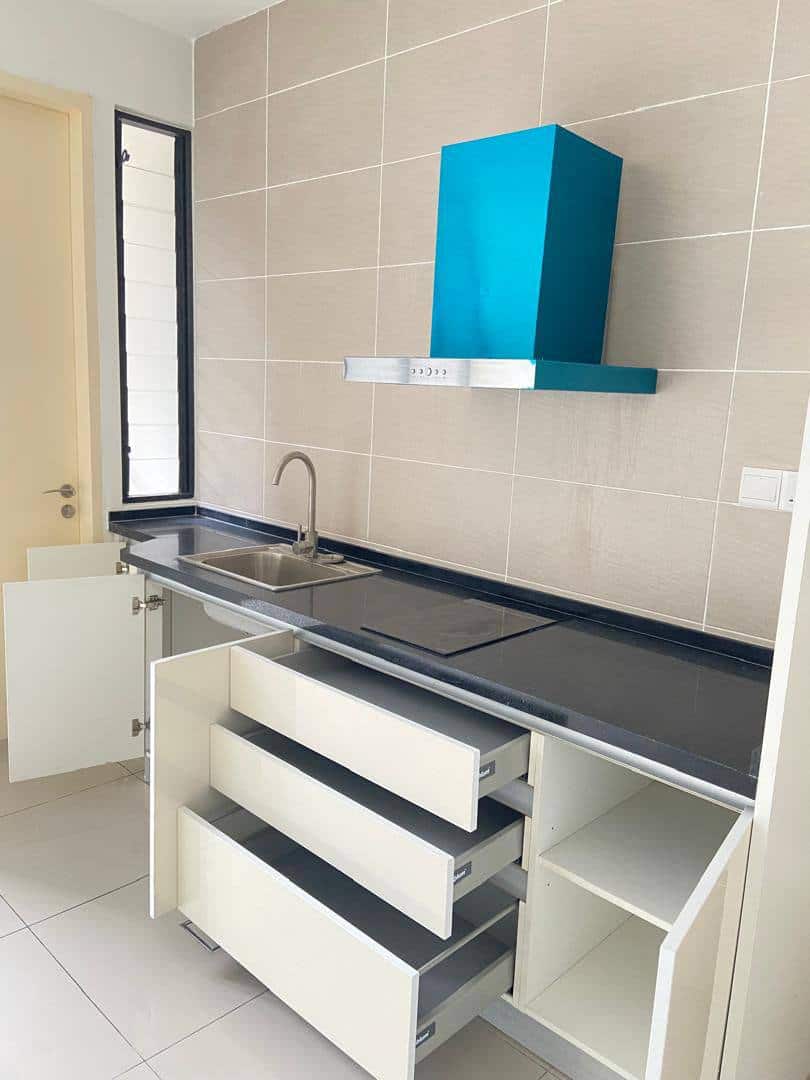 Condo D'Pristine Medini 4