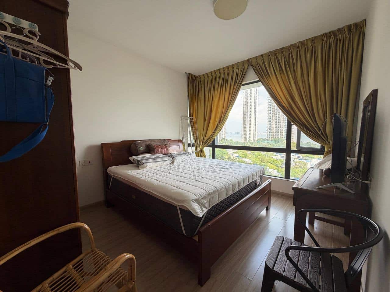 Condominium Forest City 5