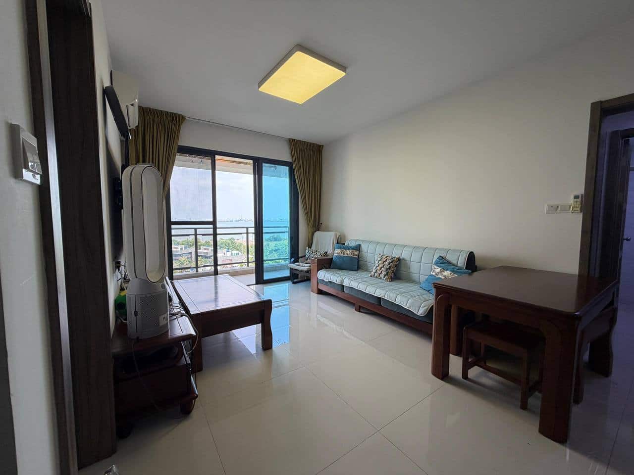 Condominium Forest City