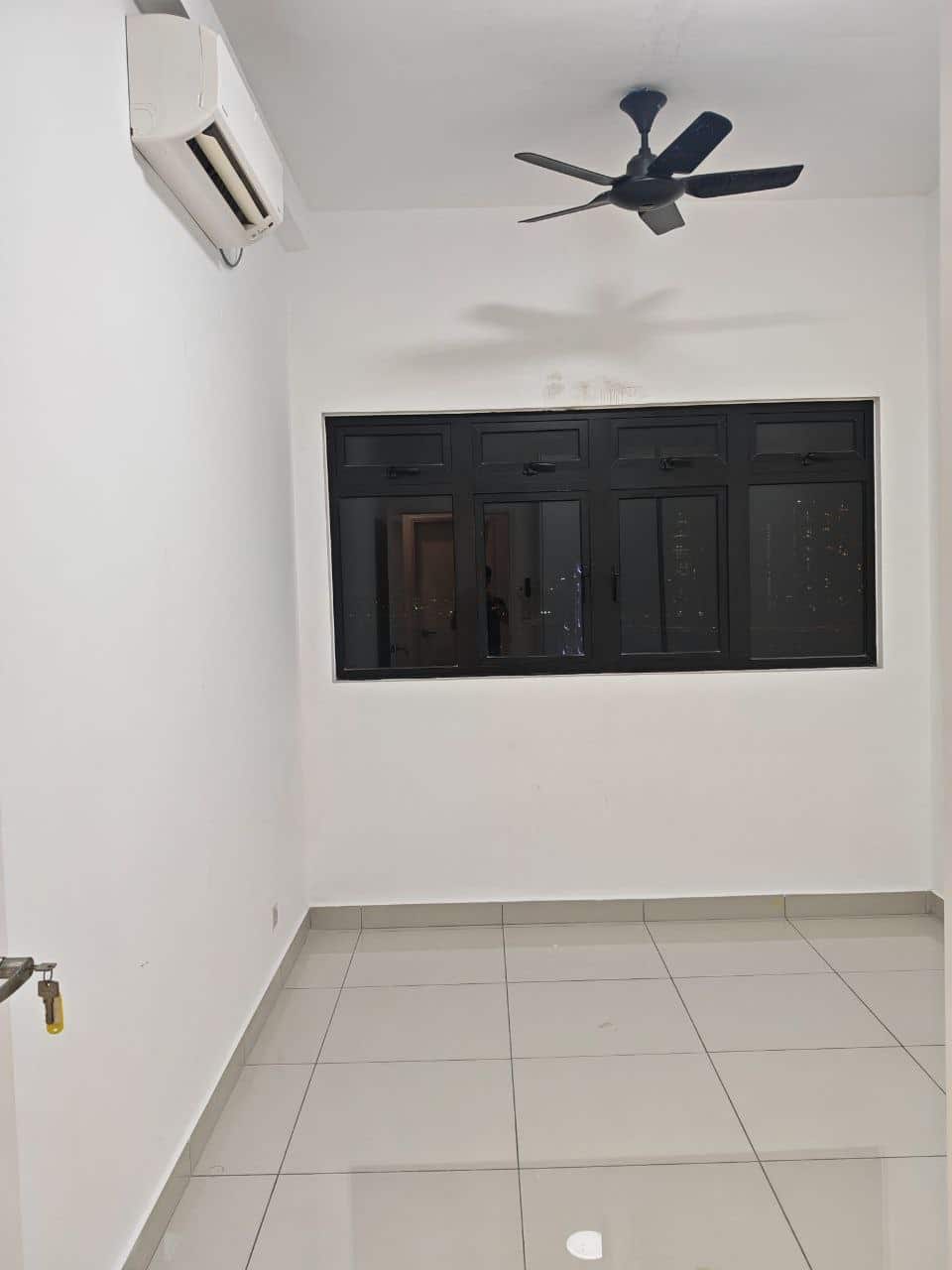 Condominium Meridian Medini 4