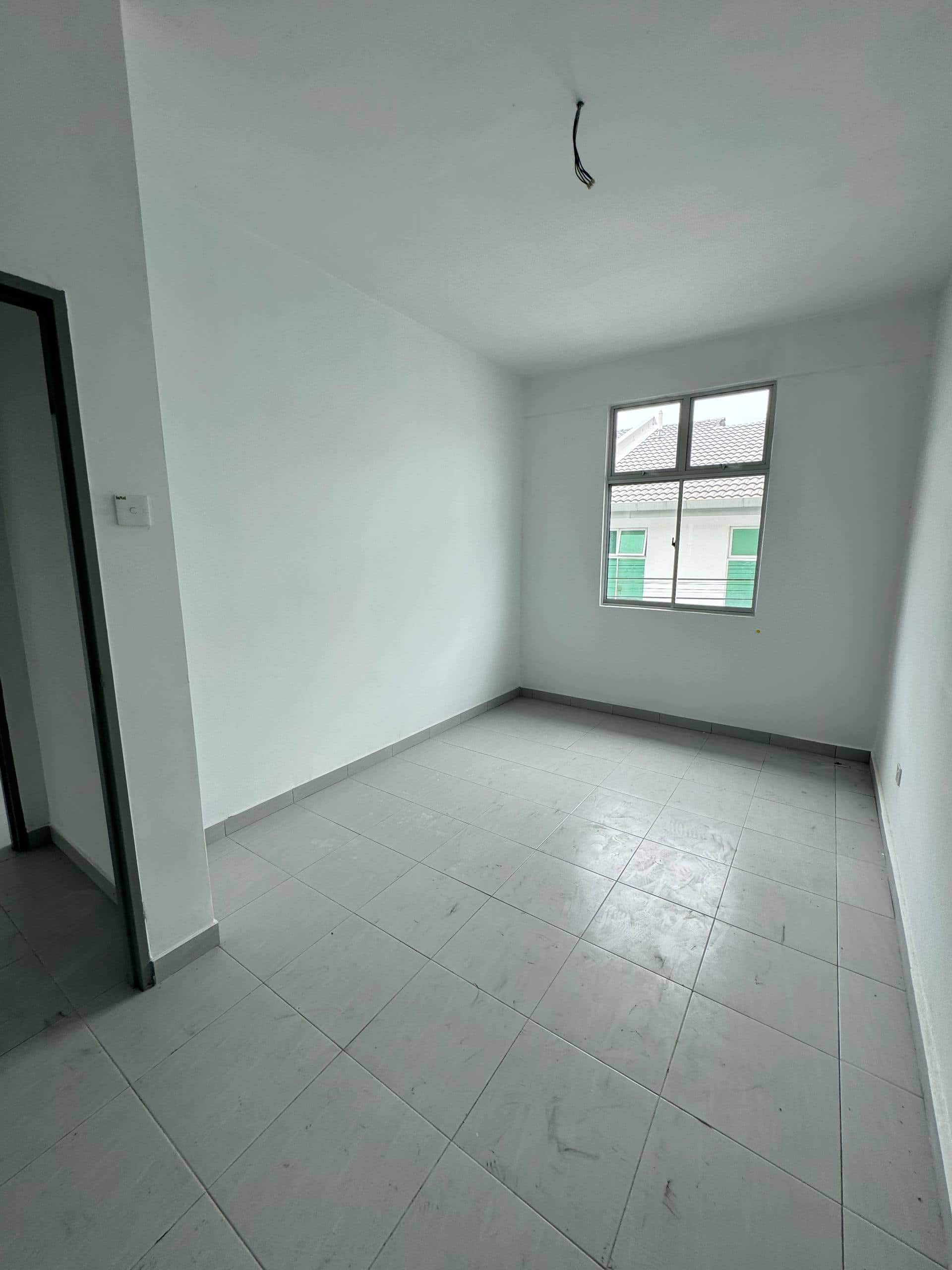 Double storey terrace house Pulai Mutiara 3