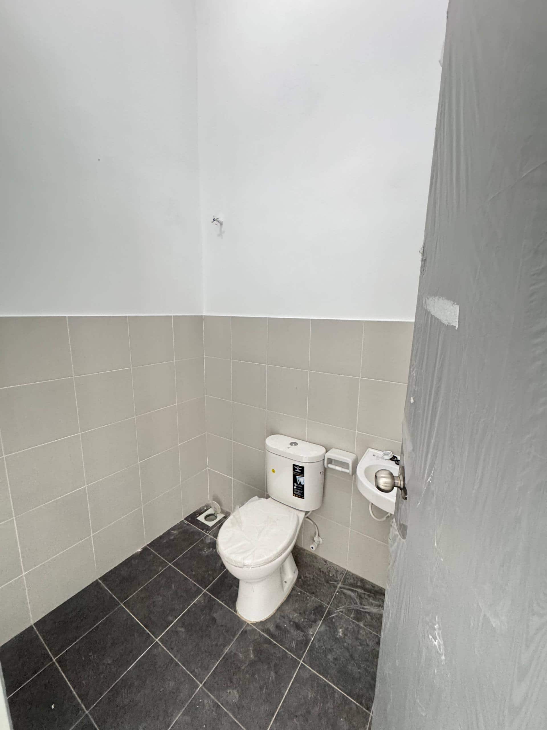 Double storey terrace house Pulai Mutiara 9