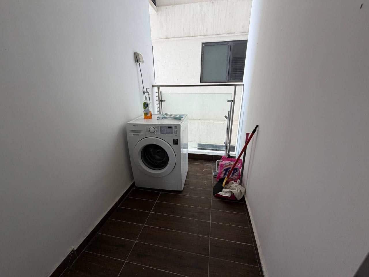 Condo Country Garden Danga Bay 7