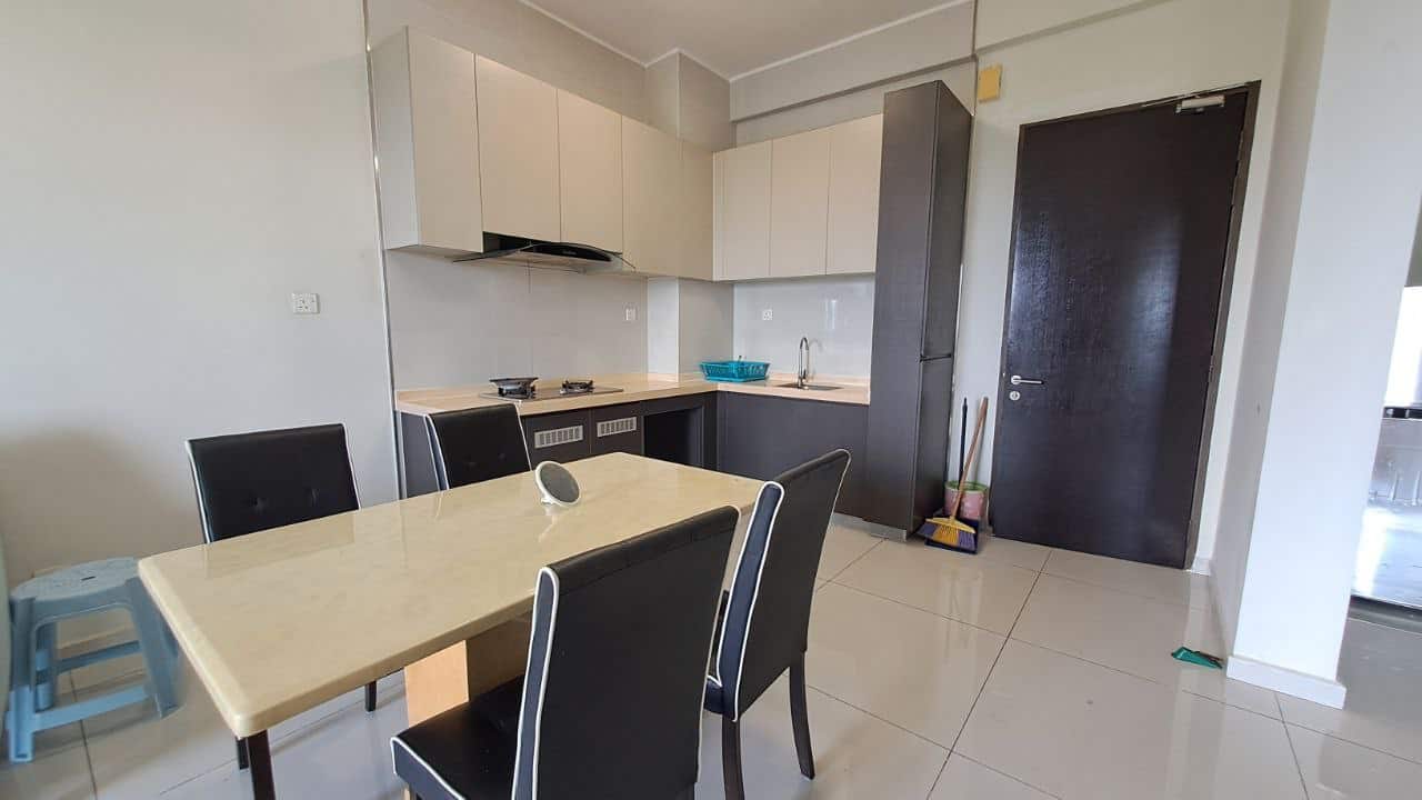 Condo Amberside Country Garden Danga Bay 8