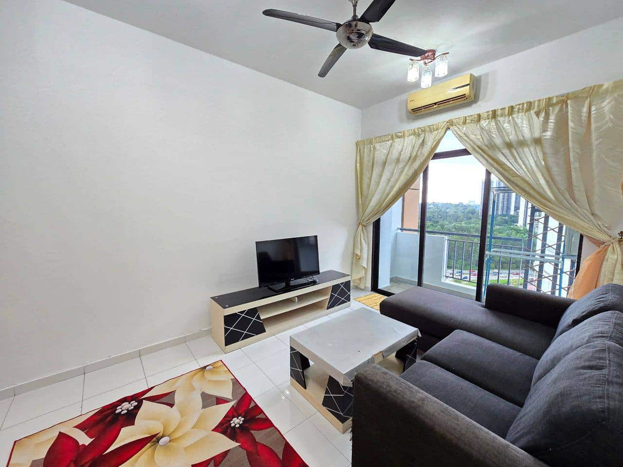 Condo Tampoi 2