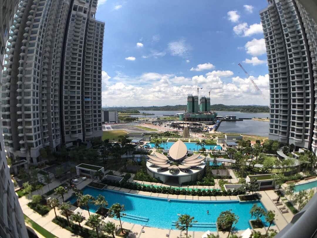 Apartment Puteri Harbour 1