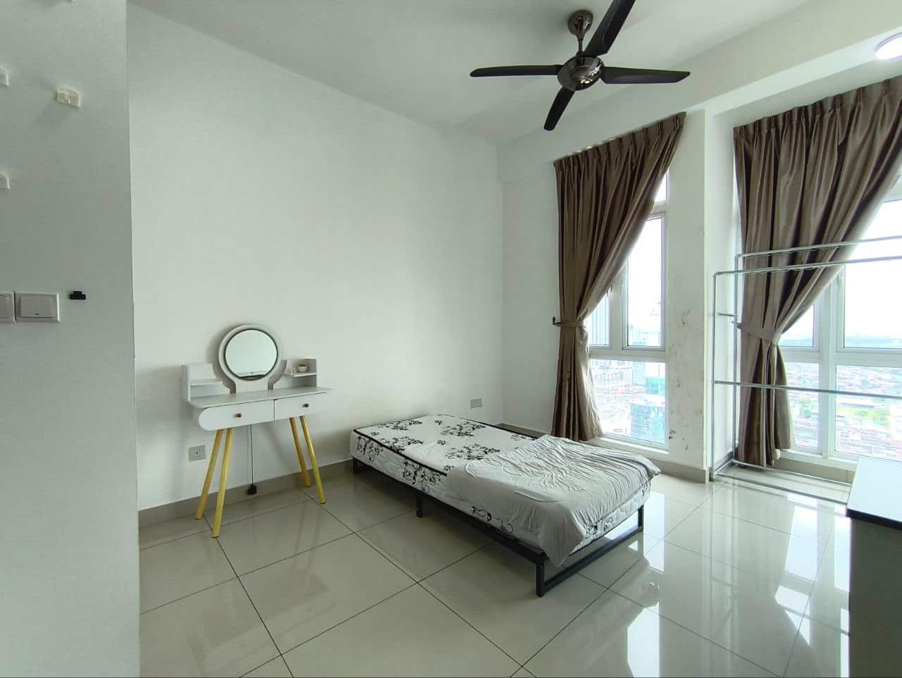 Apartment Sky Trees @ Bukit Indah 3