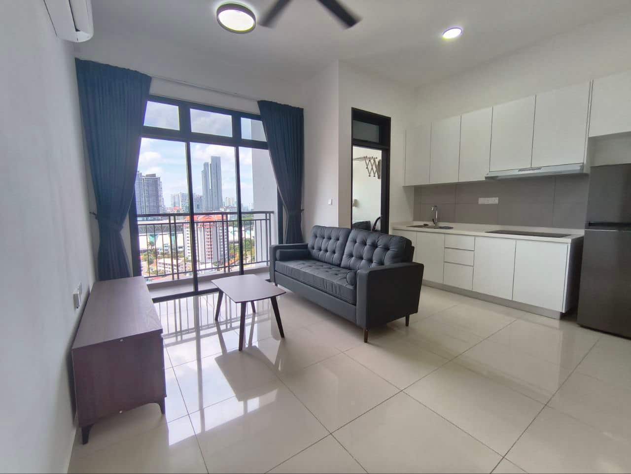 Condo Twin Galaxy @ JB Town