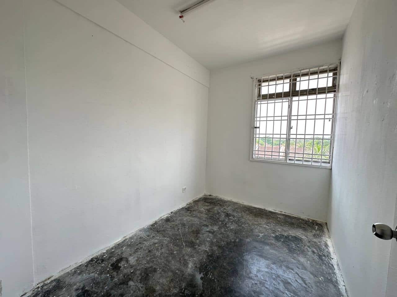 Medium Cost Flat Pangsapuri Orkid Desa Cemerlang 7