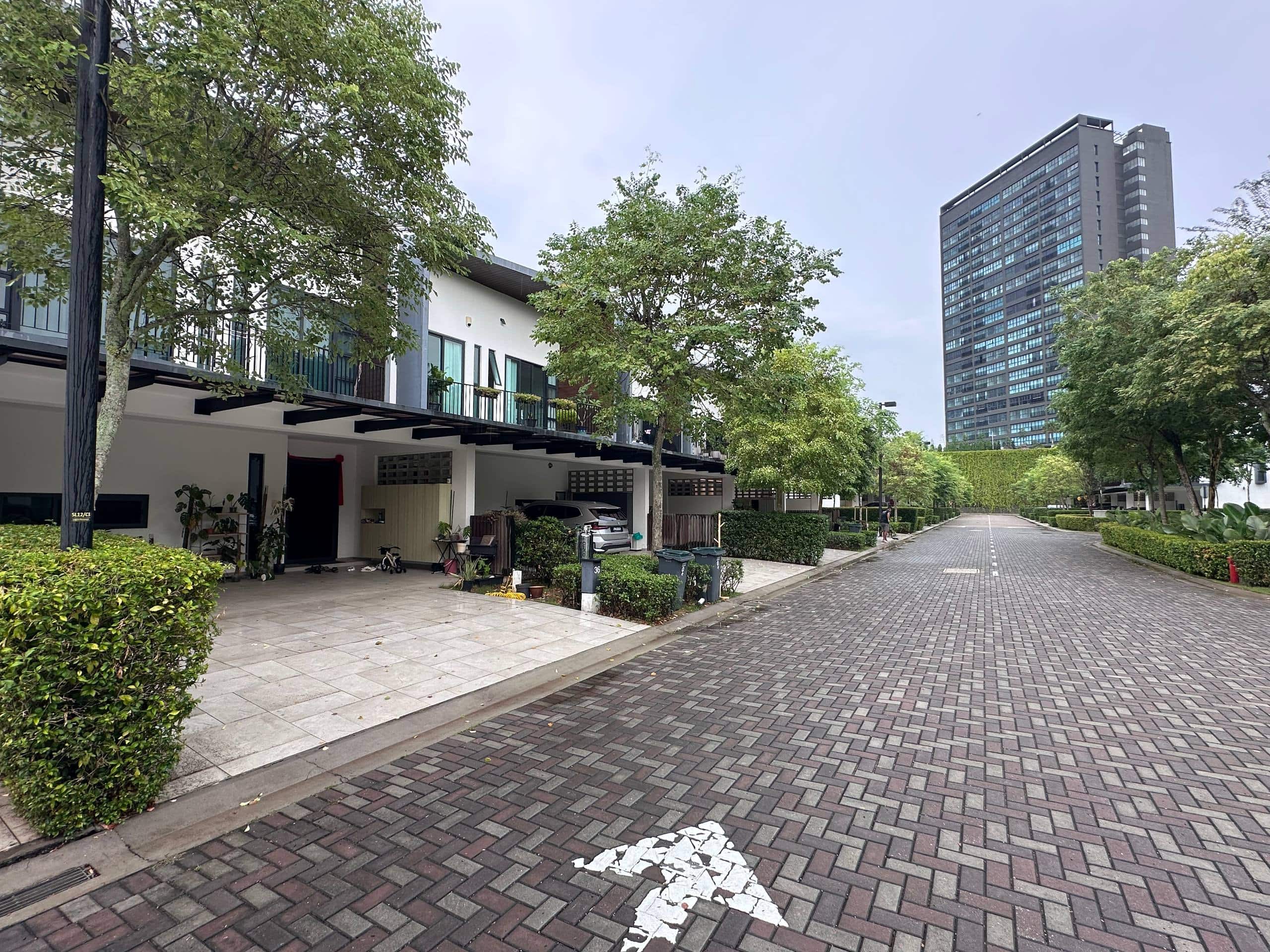 Double Storey Terrace Corner Lot Lagoon Residences (Senibong Cove)