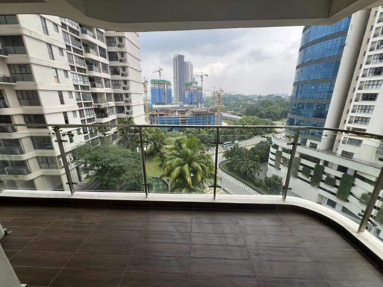Serviced Apartment Royal Strand @ Country Garden Danga Bay 6