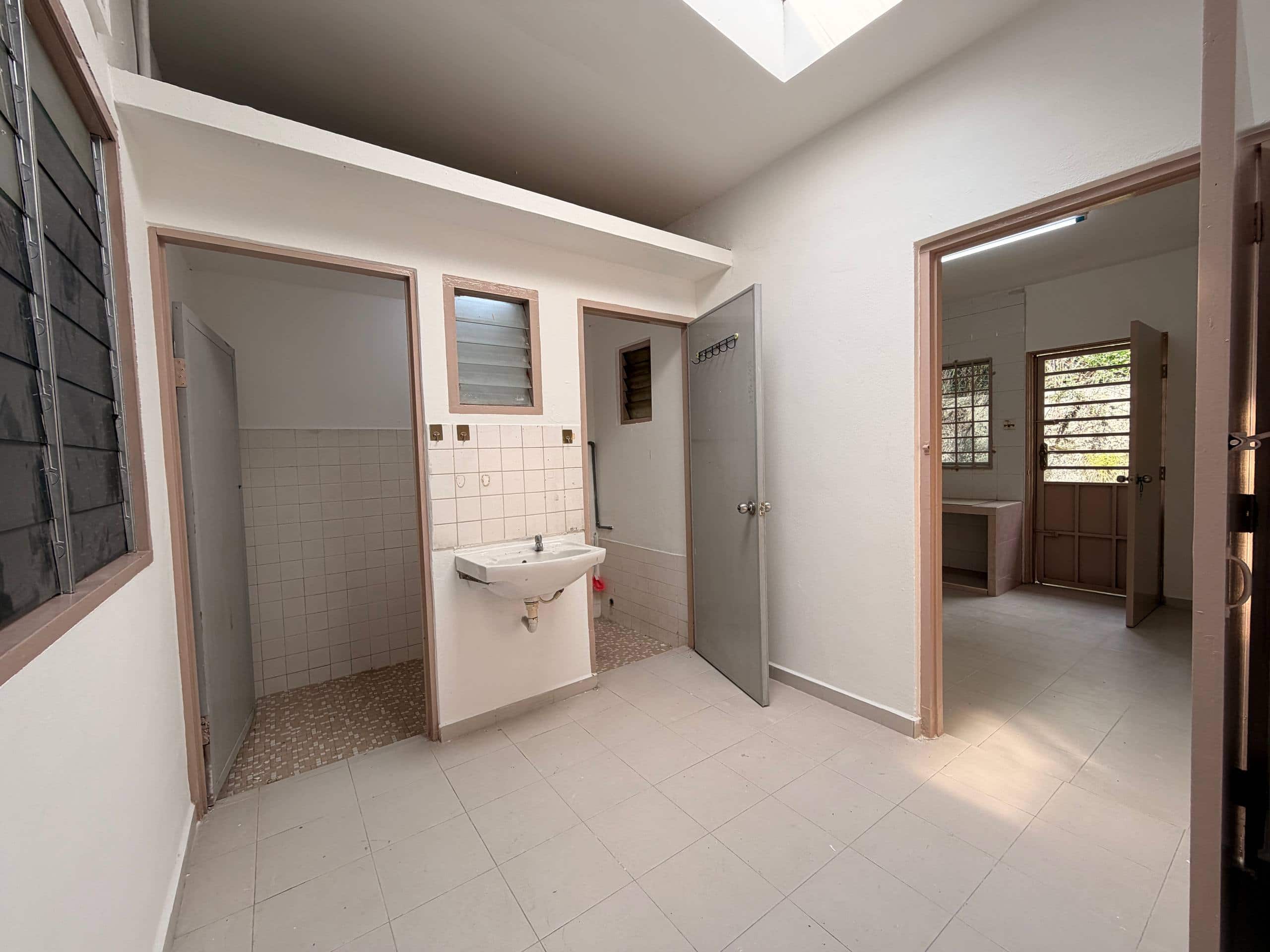 Single Storey Terrace Jalan Landak Batu
